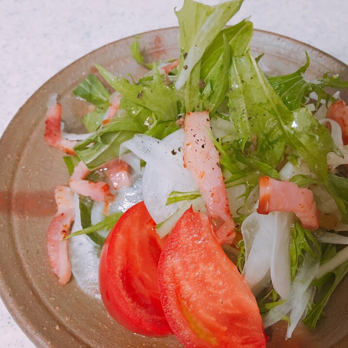 ヤミツキ☆春の新玉ねぎと水菜のサラダ☆